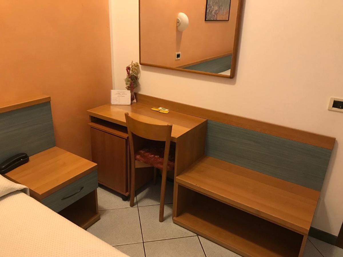Amico Fritz 3*